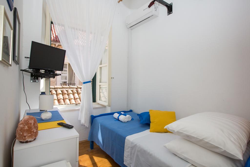 Old Town Heart Apartment ดูบรอฟนิก ภายนอก รูปภาพ